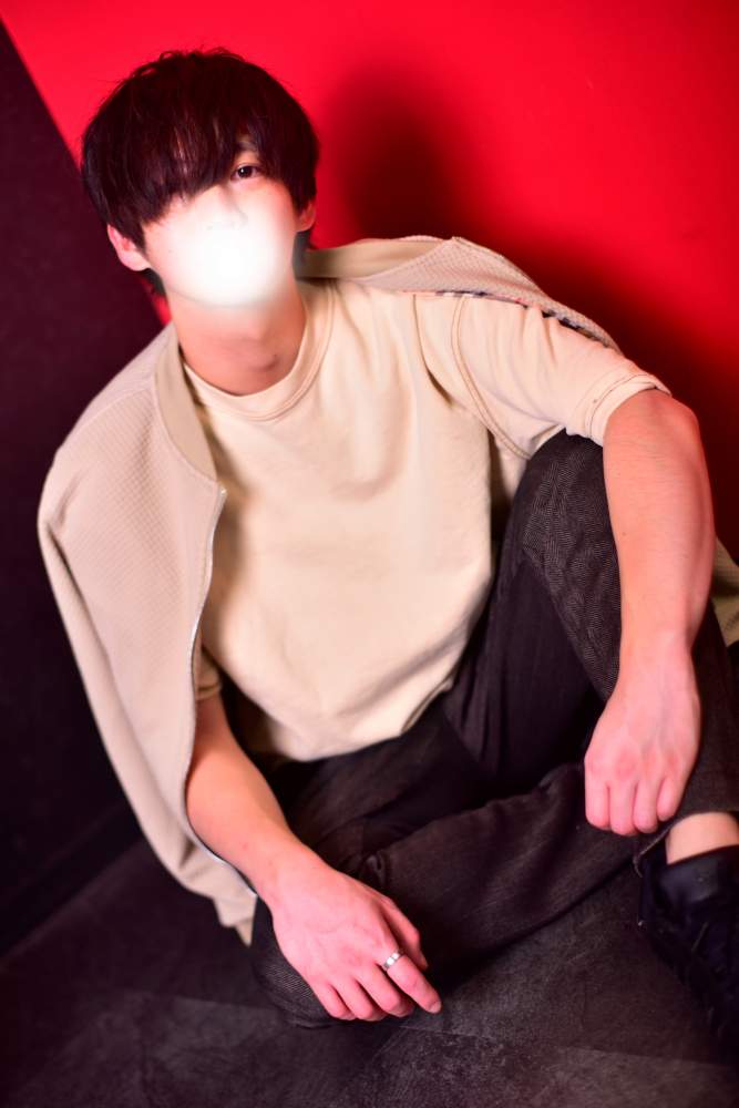 けん
