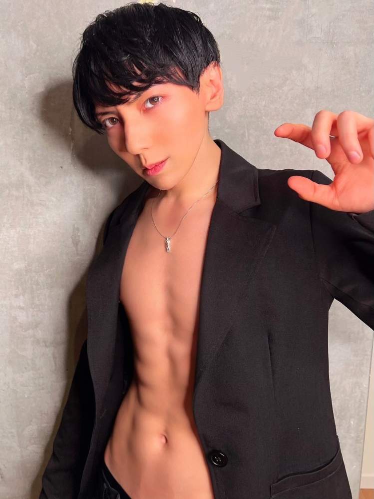 黒阪基騎(くろさかも